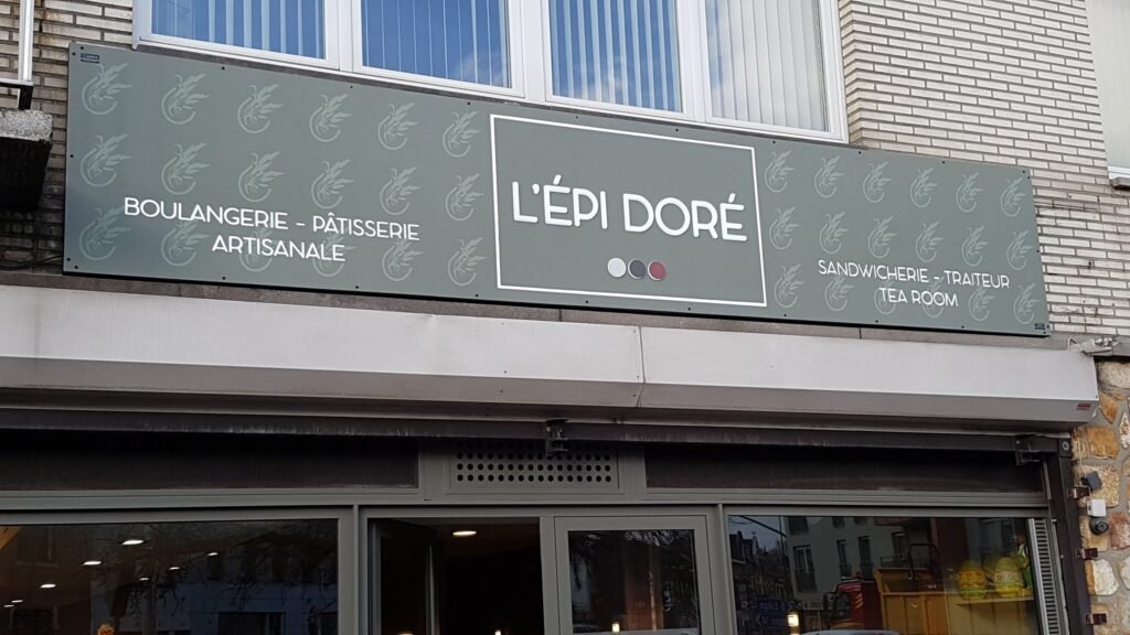 Panneau de façade de la boulangerie L’Épi Doré