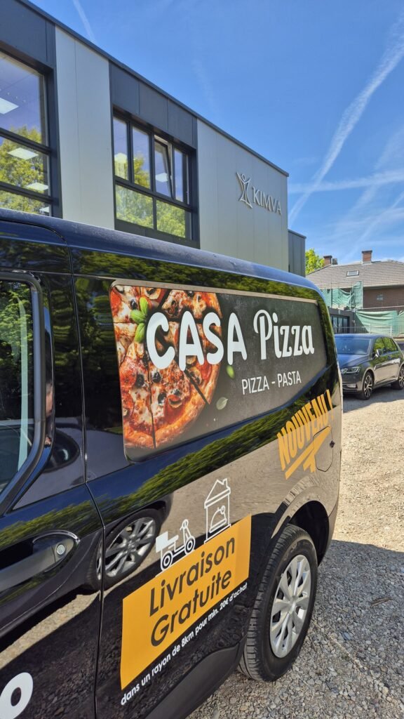 Camionnette de pizzeria covering partiel